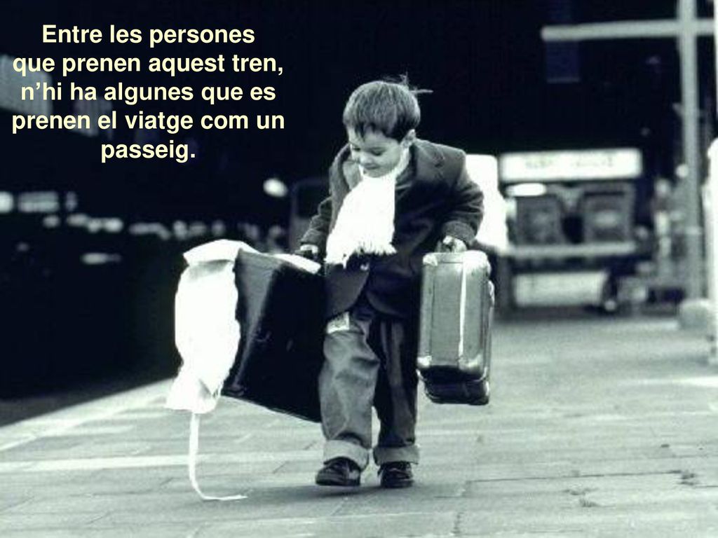 Entre les persones que prenen aquest tren, n’hi ha algunes que es prenen el viatge com un passeig.