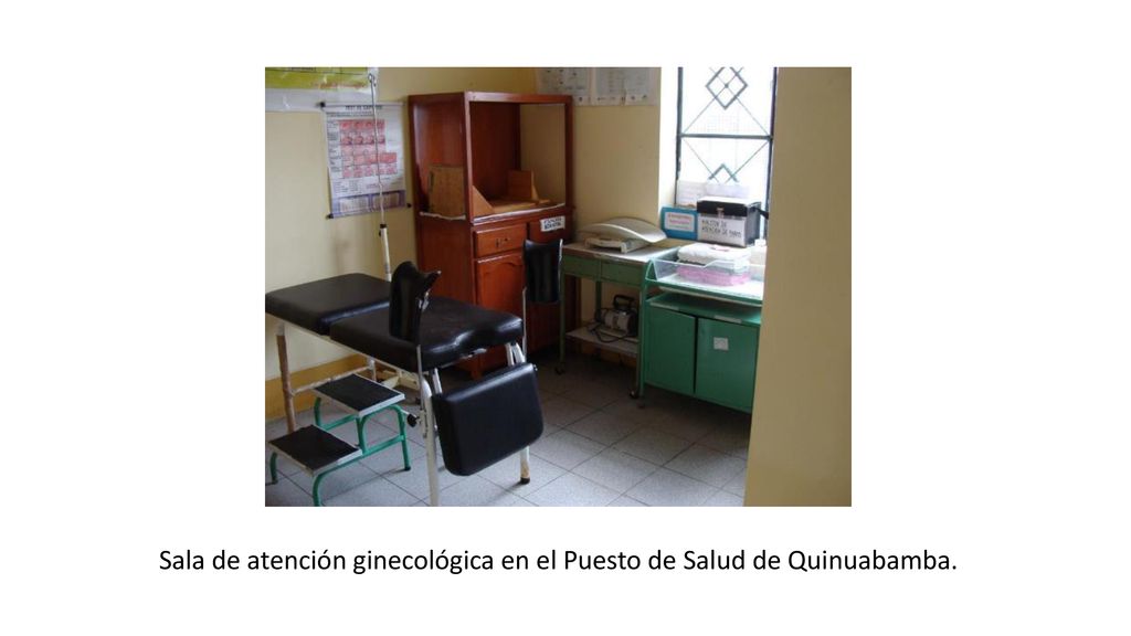 Sala de atención ginecológica en el Puesto de Salud de Quinuabamba.