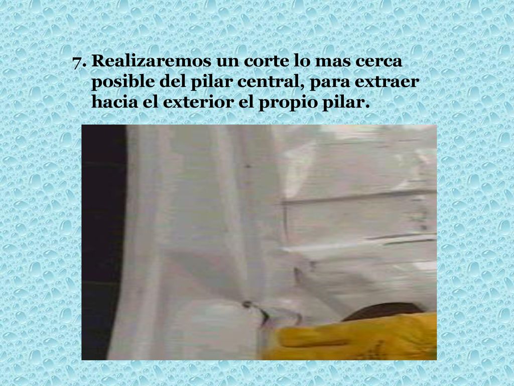 Realizaremos un corte lo mas cerca posible del pilar central, para extraer hacia el exterior el propio pilar.