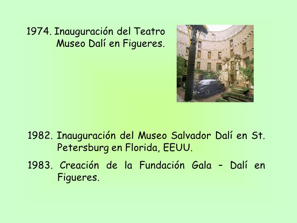 1974. Inauguración del Teatro Museo Dalí en Figueres.