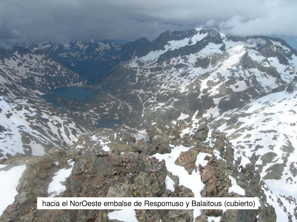 hacia el NorOeste embalse de Respomuso y Balaitous (cubierto)