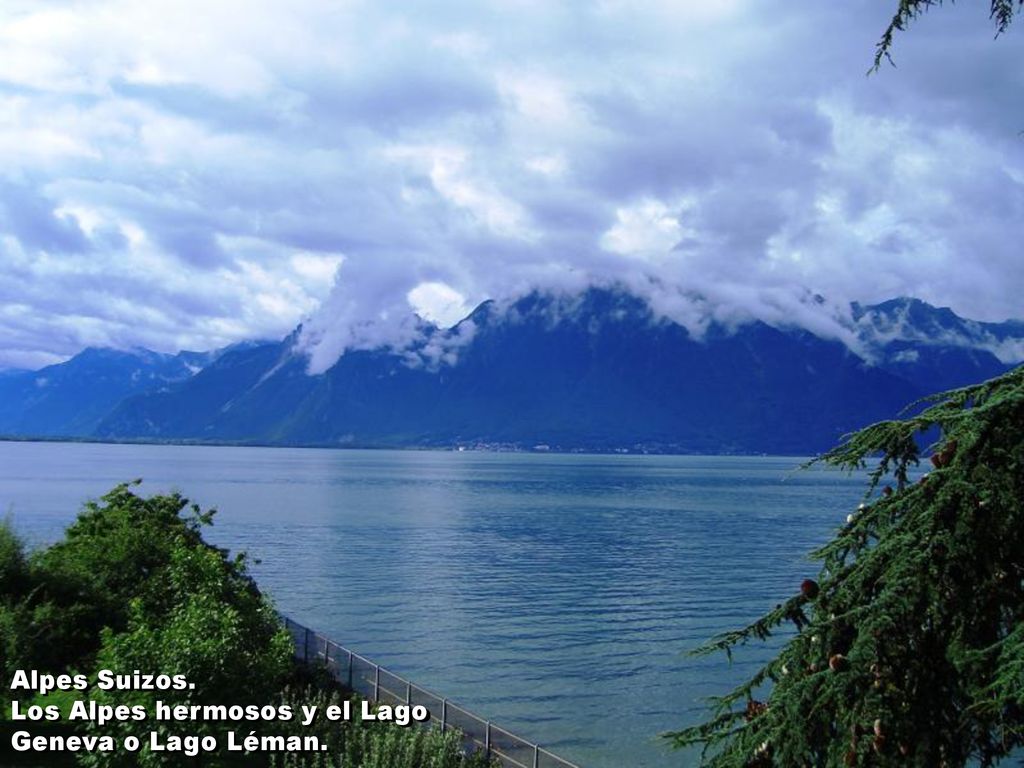 Alpes Suizos. Los Alpes hermosos y el Lago Geneva o Lago Léman.