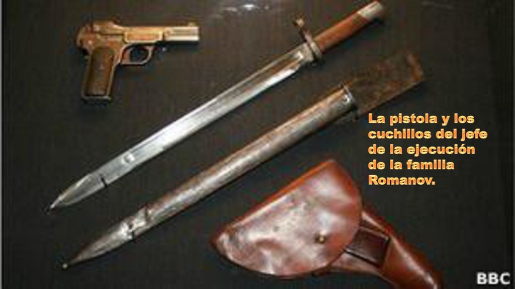 La pistola y los cuchillos del jefe de la ejecución de la familia Romanov.