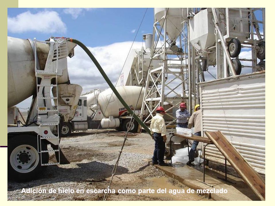 Adición de hielo en escarcha como parte del agua de mezclado