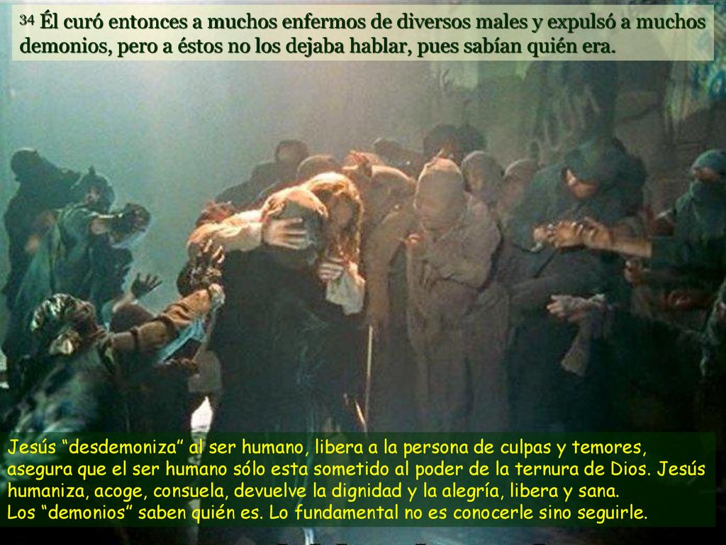 34 Él curó entonces a muchos enfermos de diversos males y expulsó a muchos demonios, pero a éstos no los dejaba hablar, pues sabían quién era.