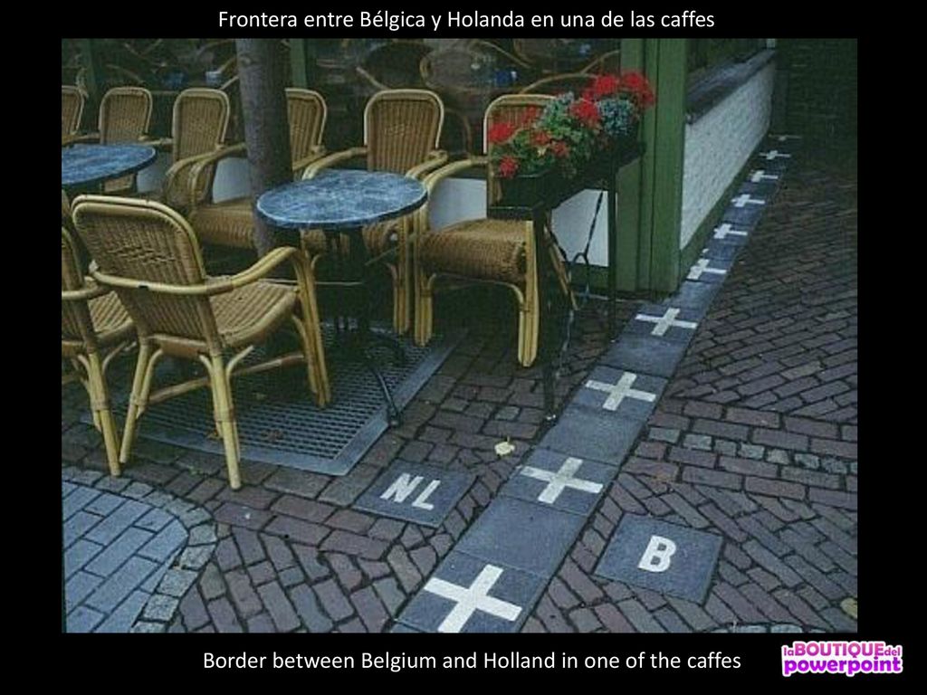 Frontera entre Bélgica y Holanda en una de las caffes