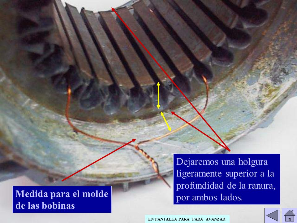 ligeramente superior a la profundidad de la ranura, por ambos lados.