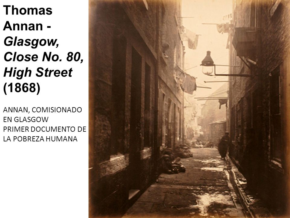Thomas Annan - Glasgow, Close No. 80, High Street (1868)