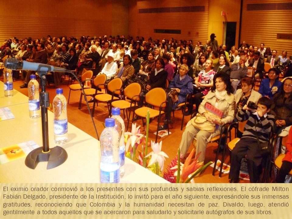El eximio orador conmovió a los presentes con sus profundas y sabias reflexiones.