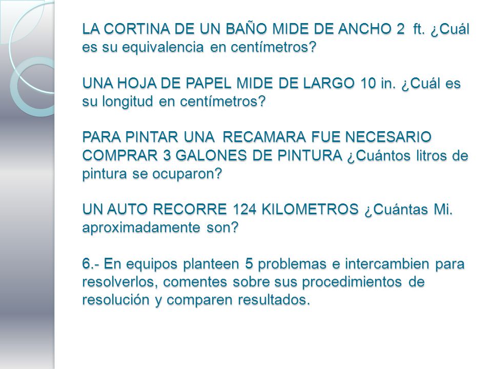 LA CORTINA DE UN BAÑO MIDE DE ANCHO 2 ft
