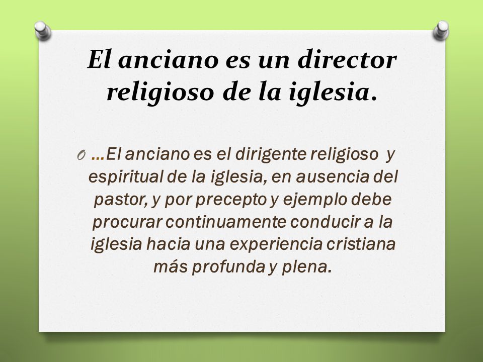 El anciano es un director religioso de la iglesia.