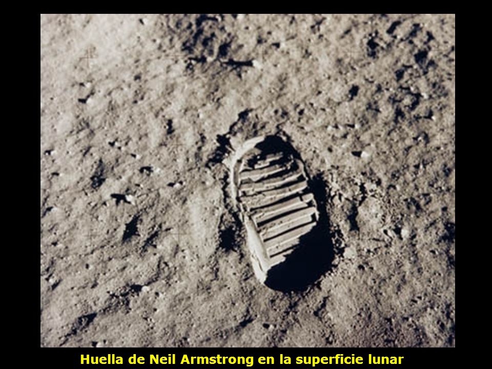 Huella de Neil Armstrong en la superficie lunar