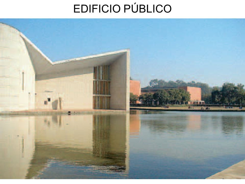 EDIFICIO PÚBLICO