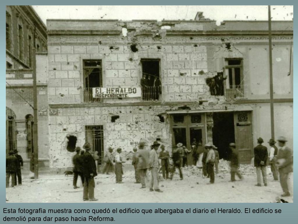 Esta fotografía muestra como quedó el edificio que albergaba el diario el Heraldo.