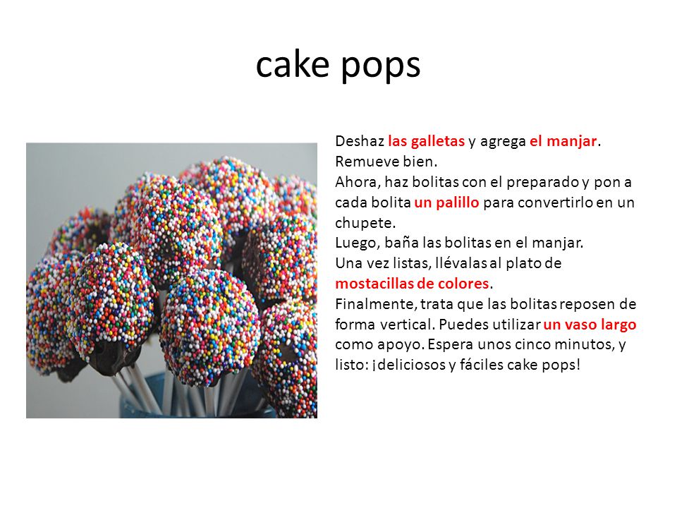 cake pops Deshaz las galletas y agrega el manjar. Remueve bien.