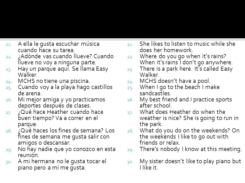 A ella le gusta escuchar música cuando hace su tarea.