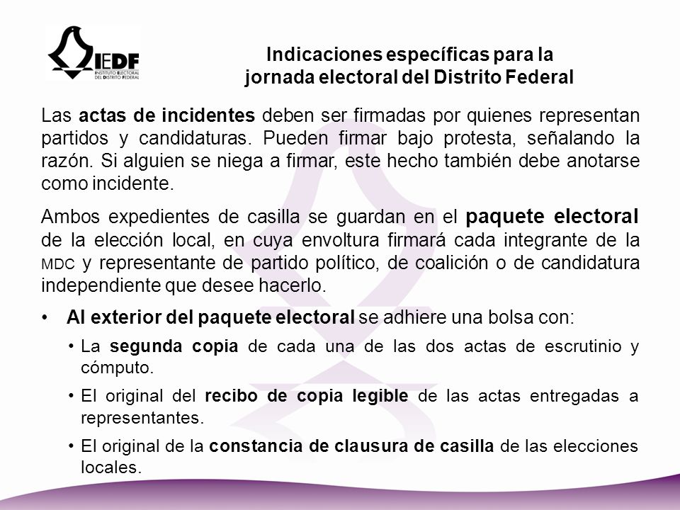 Al exterior del paquete electoral se adhiere una bolsa con: