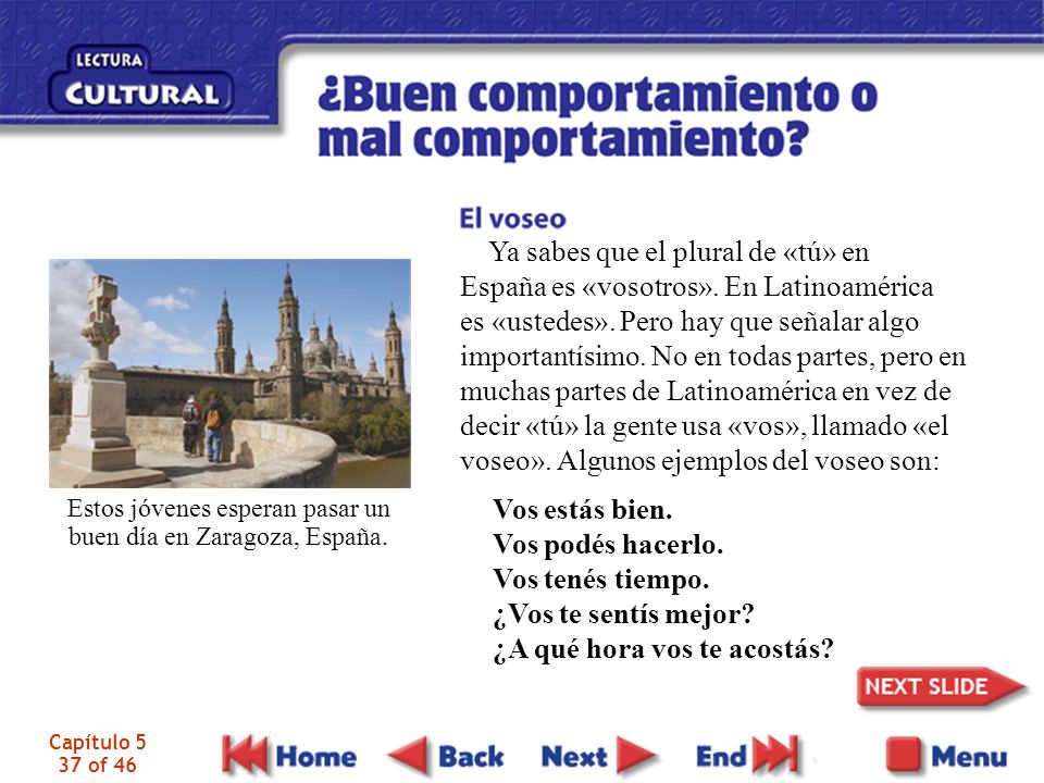 Estos jóvenes esperan pasar un buen día en Zaragoza, España.
