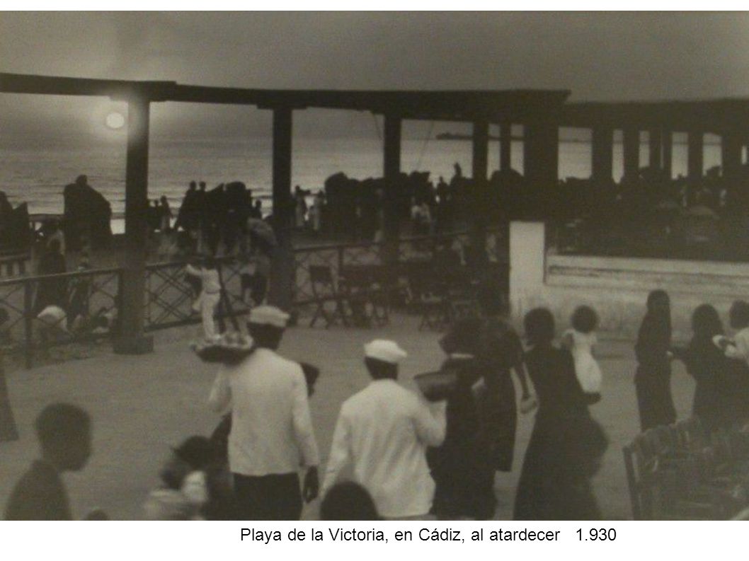 Playa de la Victoria, en Cádiz, al atardecer 1.930