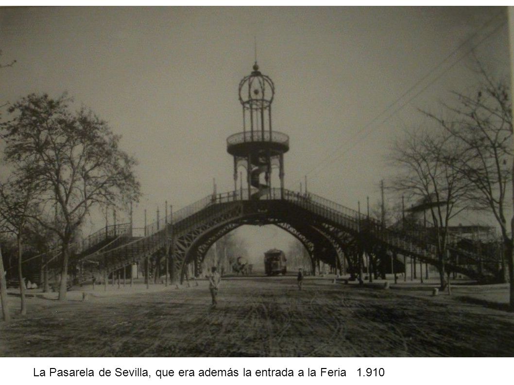 La Pasarela de Sevilla, que era además la entrada a la Feria 1.910