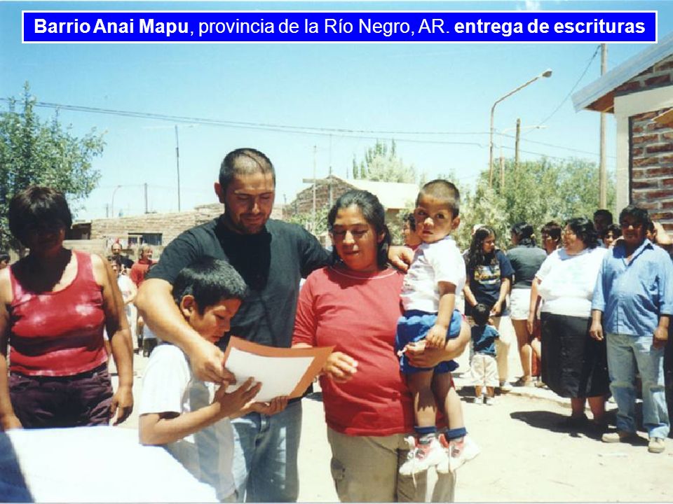 Barrio Anai Mapu, provincia de la Río Negro, AR. entrega de escrituras