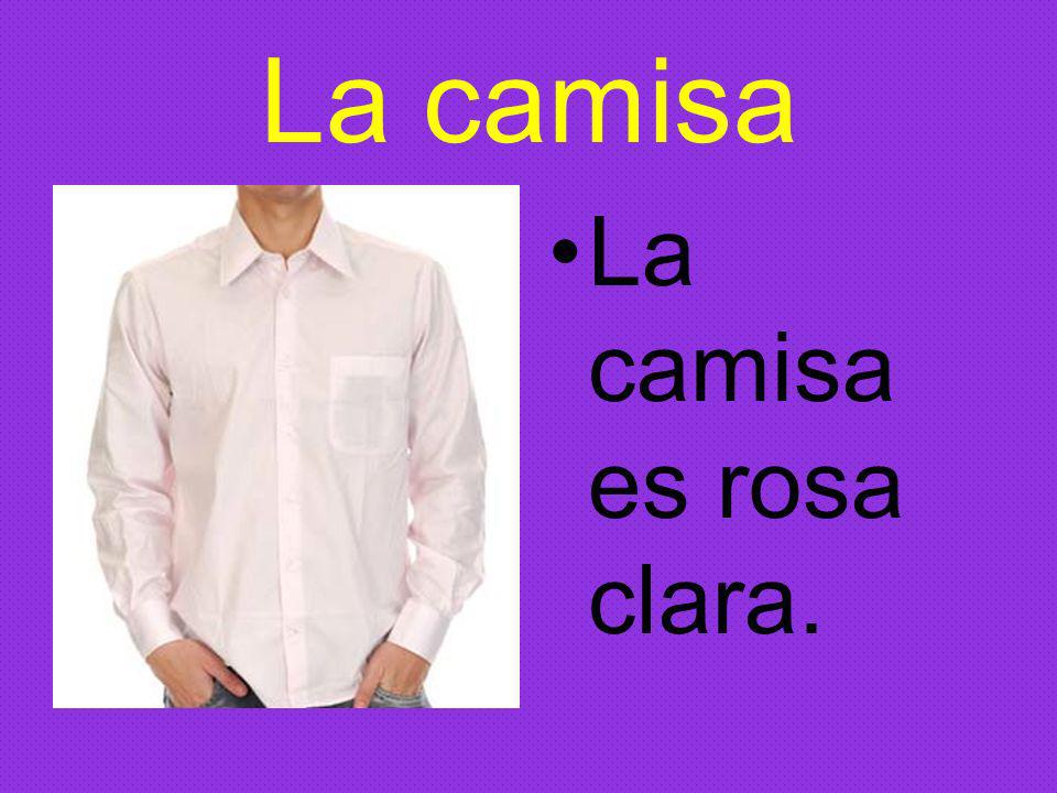 La camisa La camisa es rosa clara.