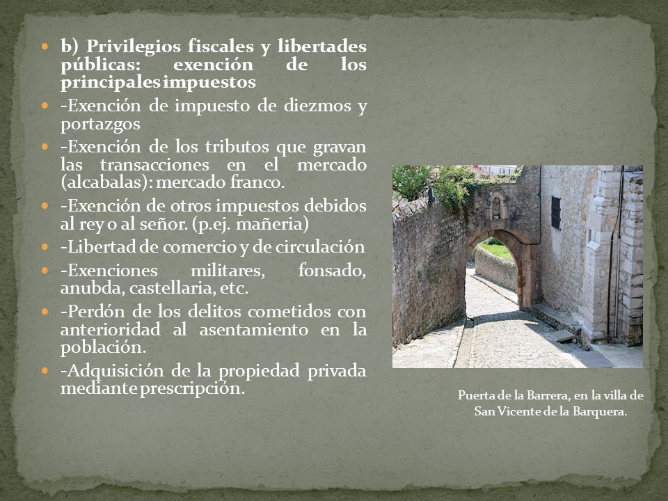 Puerta de la Barrera, en la villa de San Vicente de la Barquera.
