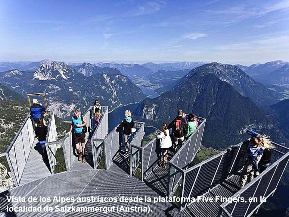 Vista de los Alpes austríacos desde la plataforma Five Fingers, en la