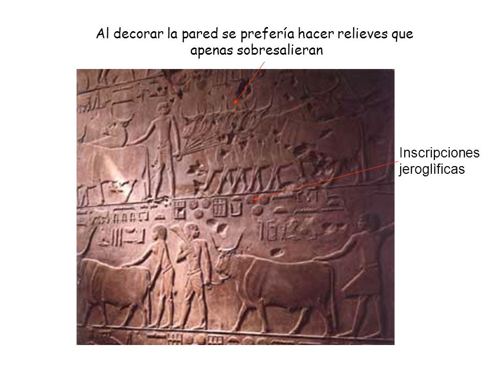 Al decorar la pared se prefería hacer relieves que