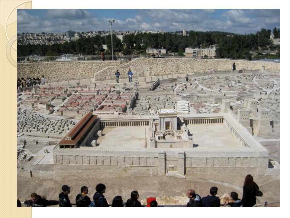 Este es el templo. El Aposento Alto (lugar tradicional) queda al sur-oeste de la ciudad.