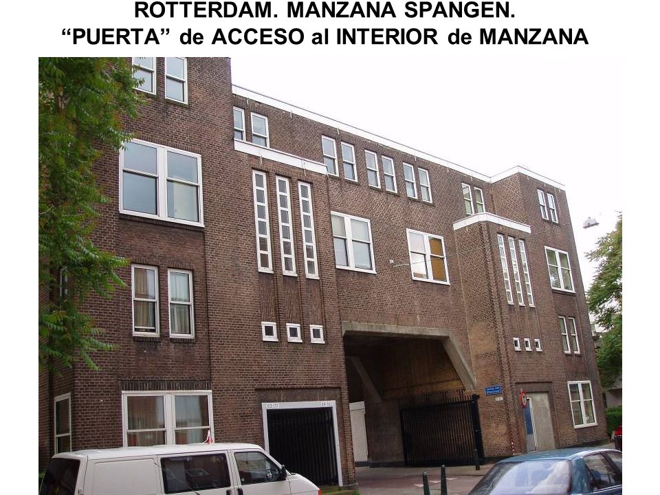 ROTTERDAM. MANZANA SPANGEN. PUERTA de ACCESO al INTERIOR de MANZANA