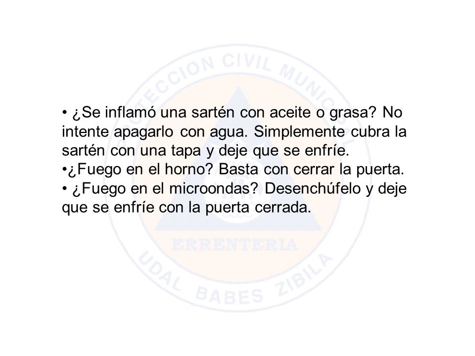 ¿Se inflamó una sartén con aceite o grasa No intente apagarlo con agua. Simplemente cubra la sartén con una tapa y deje que se enfríe.