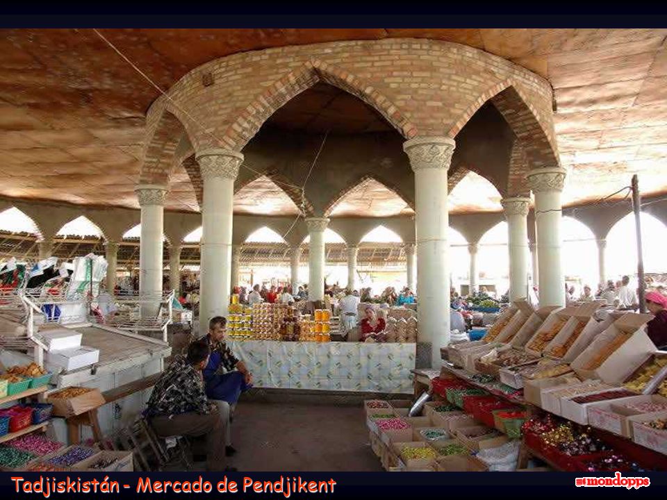 Tadjiskistán - Mercado de Pendjikent