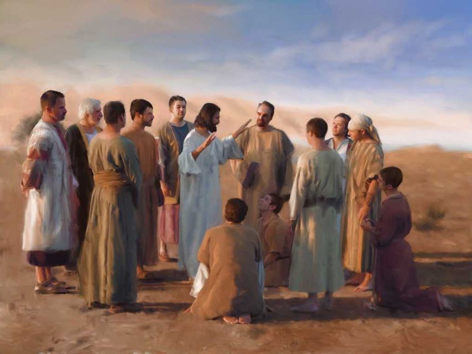 En el Evangelio, tenemos la Misión de los Apóstoles: (Mc 6, 7-13)