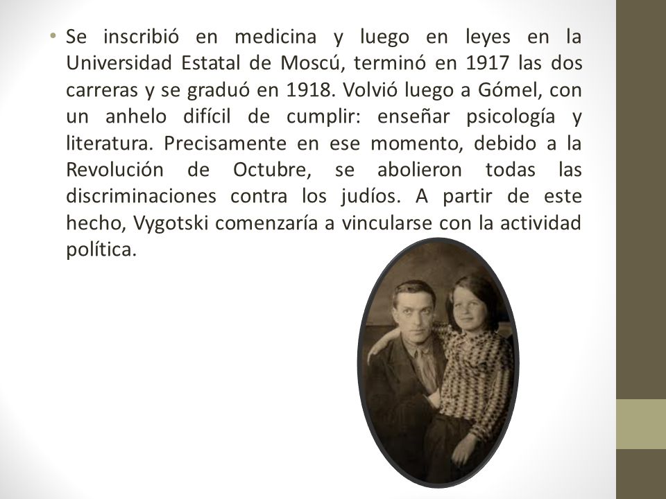 Se inscribió en medicina y luego en leyes en la Universidad Estatal de Moscú, terminó en 1917 las dos carreras y se graduó en 1918.