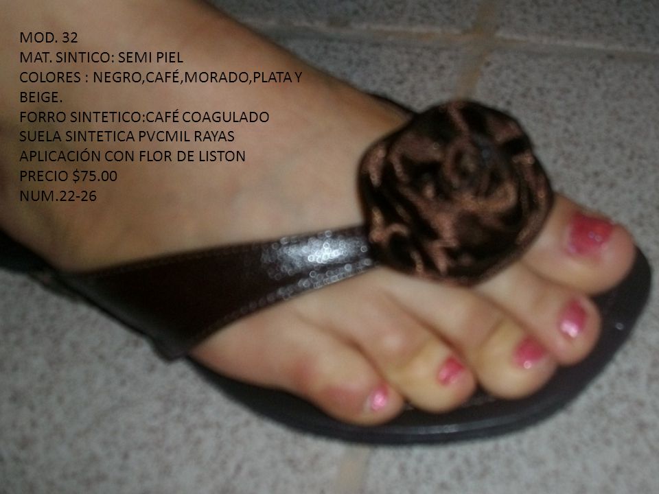 MOD. 32 MAT. SINTICO: SEMI PIEL. COLORES : NEGRO,CAFÉ,MORADO,PLATA Y BEIGE. FORRO SINTETICO:CAFÉ COAGULADO.