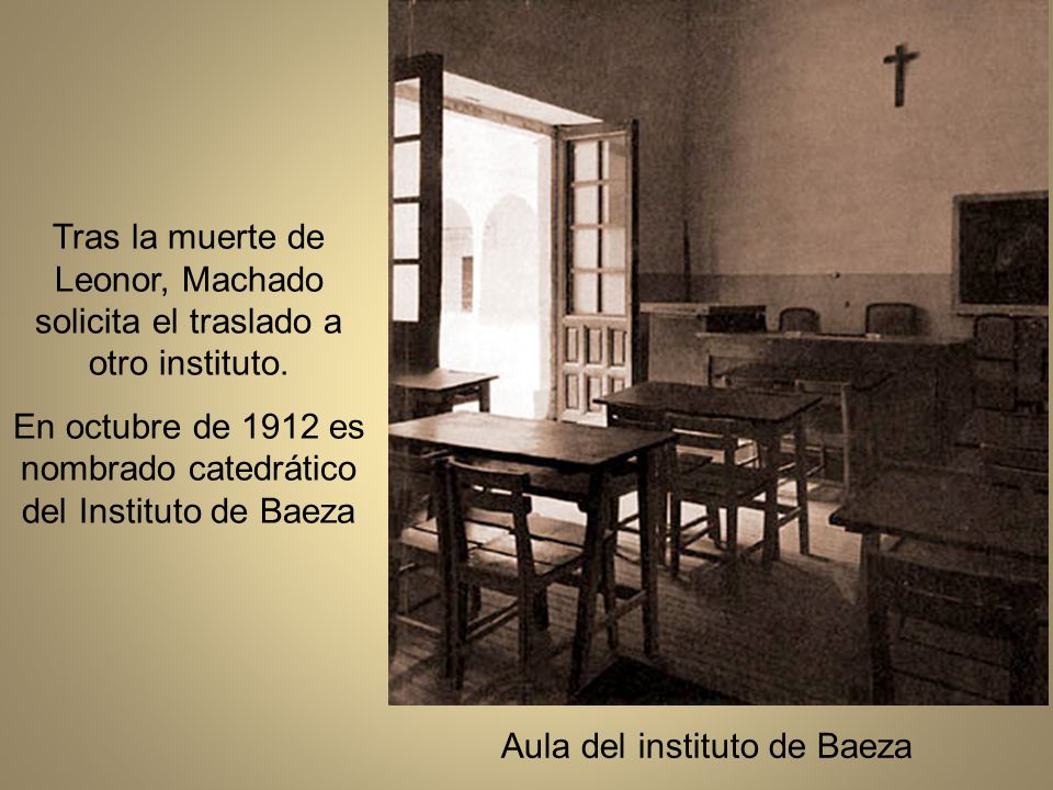 En octubre de 1912 es nombrado catedrático del Instituto de Baeza