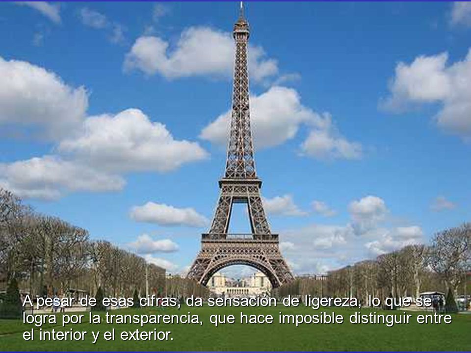 A pesar de esas cifras, da sensación de ligereza, lo que se logra por la transparencia, que hace imposible distinguir entre el interior y el exterior.