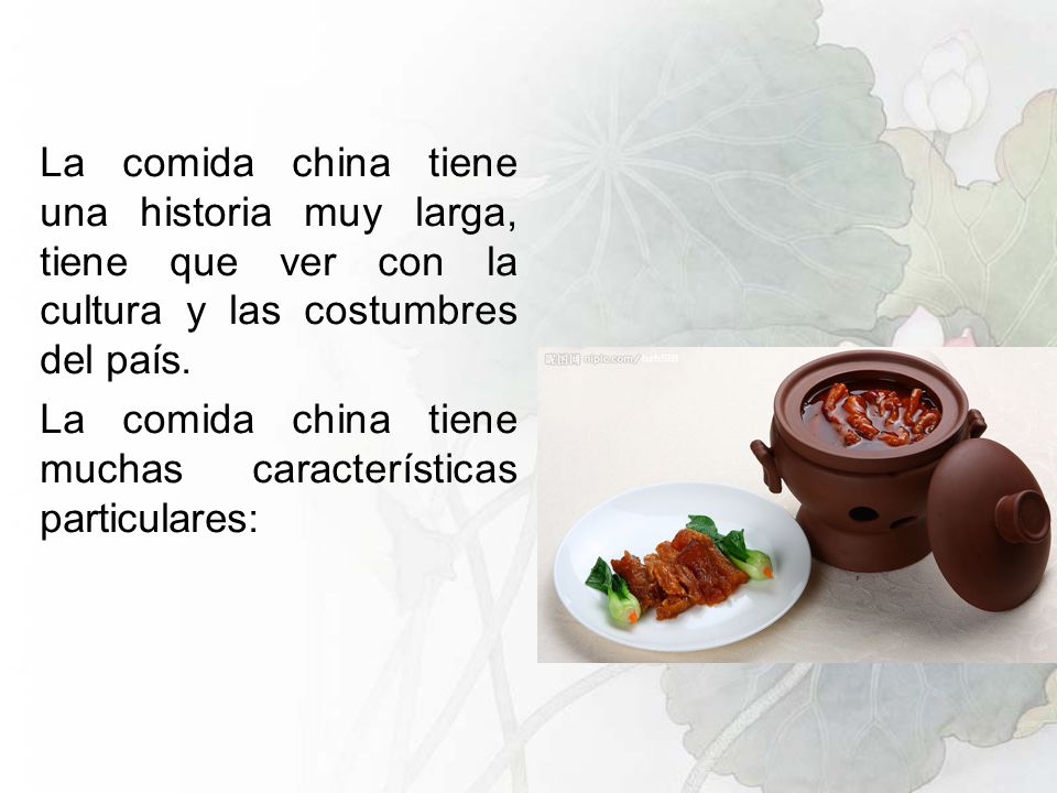 La comida china tiene una historia muy larga, tiene que ver con la cultura y las costumbres del país.