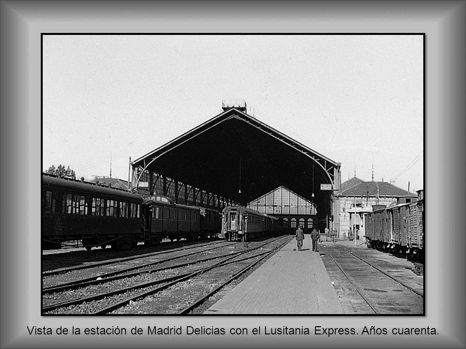 Vista de la estación de Madrid Delicias con el Lusitania Express