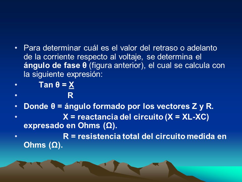 Para determinar cuál es el valor del retraso o adelanto de la corriente respecto al voltaje, se determina el ángulo de fase θ (figura anterior), el cual se calcula con la siguiente expresión: