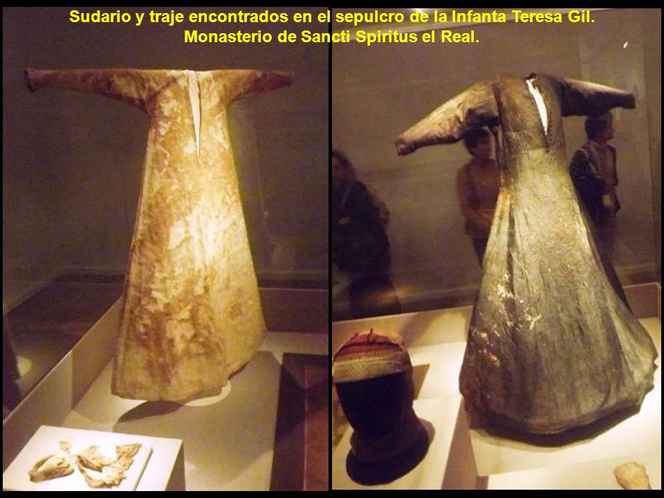 Sudario y traje encontrados en el sepulcro de la Infanta Teresa Gil.