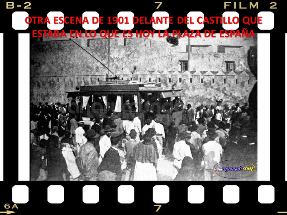 OTRA ESCENA DE 1901 DELANTE DEL CASTILLO QUE ESTABA EN LO QUE ES HOY LA PLAZA DE ESPAÑA