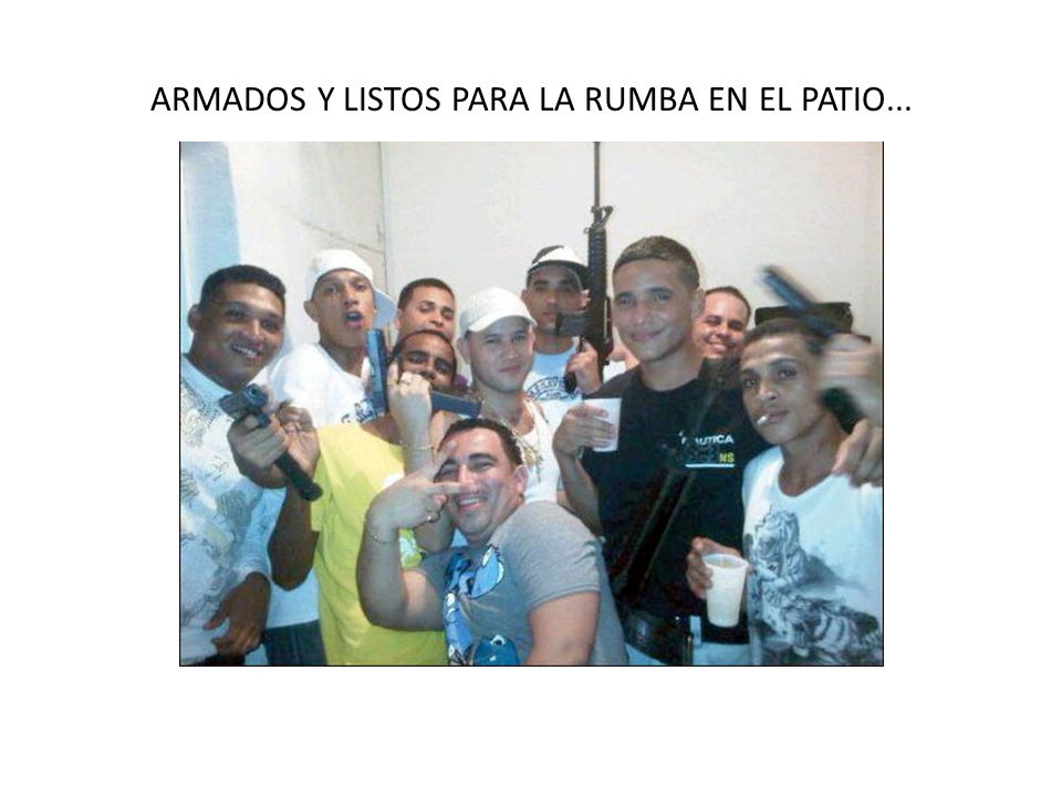 ARMADOS Y LISTOS PARA LA RUMBA EN EL PATIO...