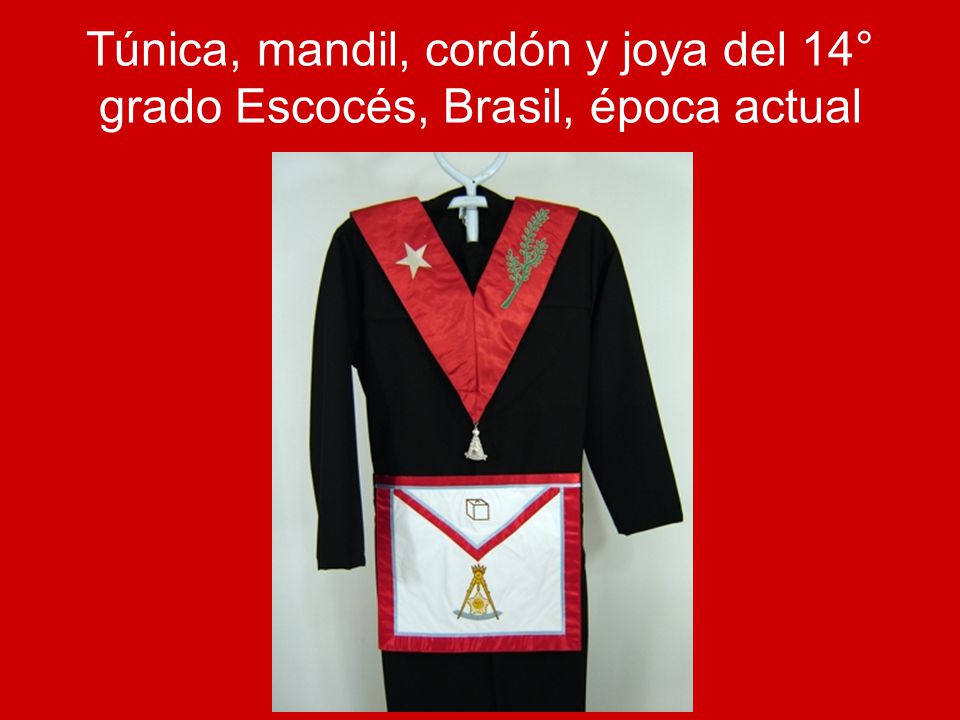 Túnica, mandil, cordón y joya del 14° grado Escocés, Brasil, época actual