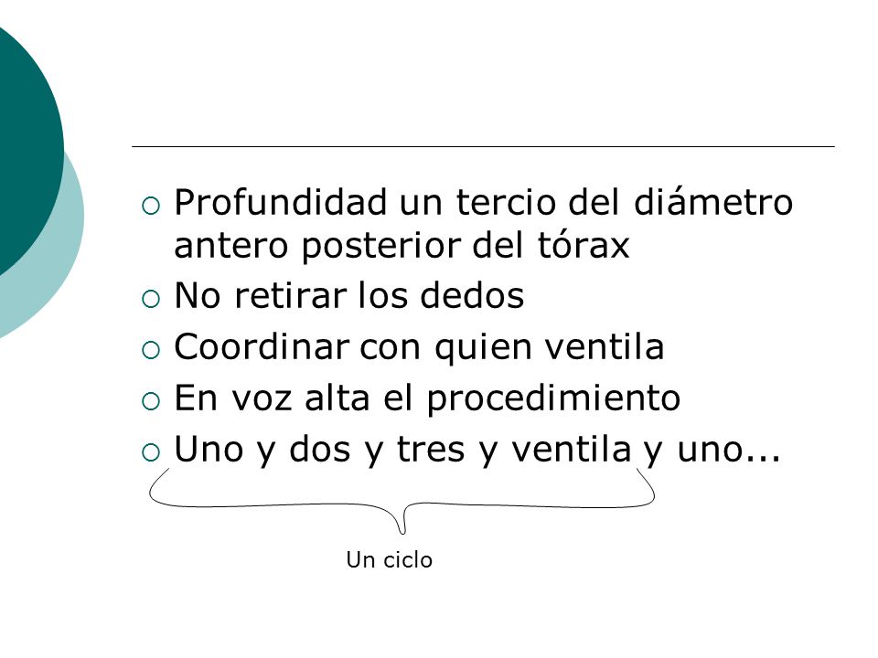 Profundidad un tercio del diámetro antero posterior del tórax