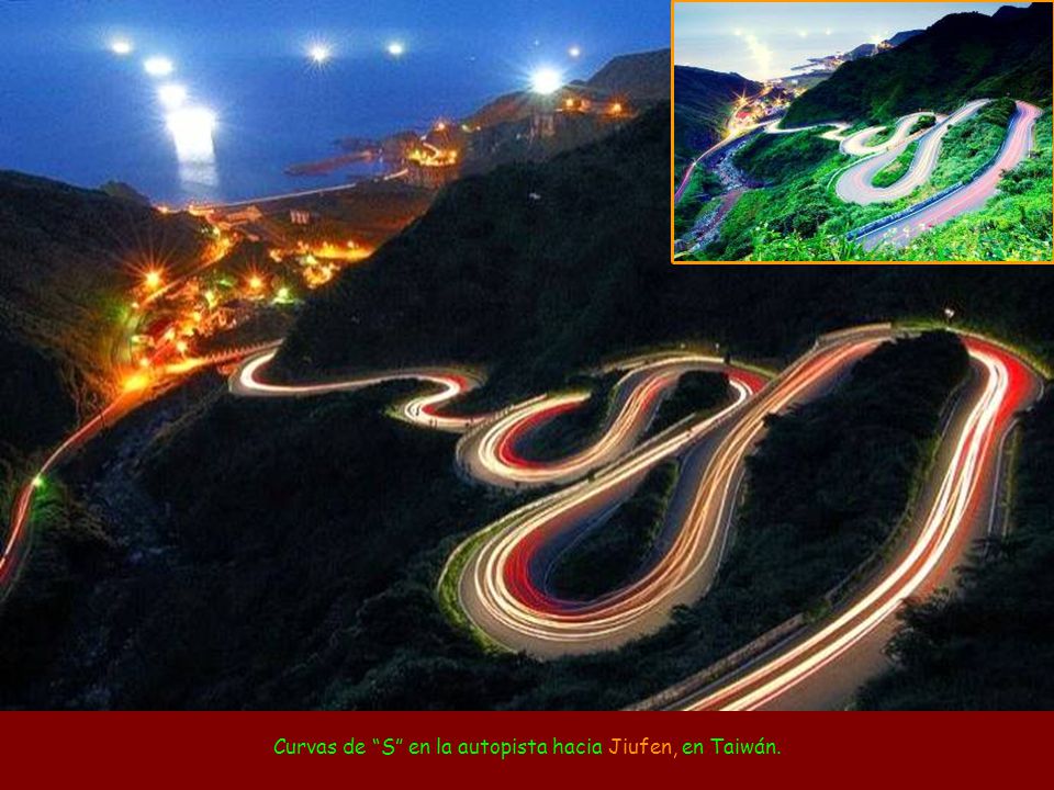 Curvas de S en la autopista hacia Jiufen, en Taiwán.