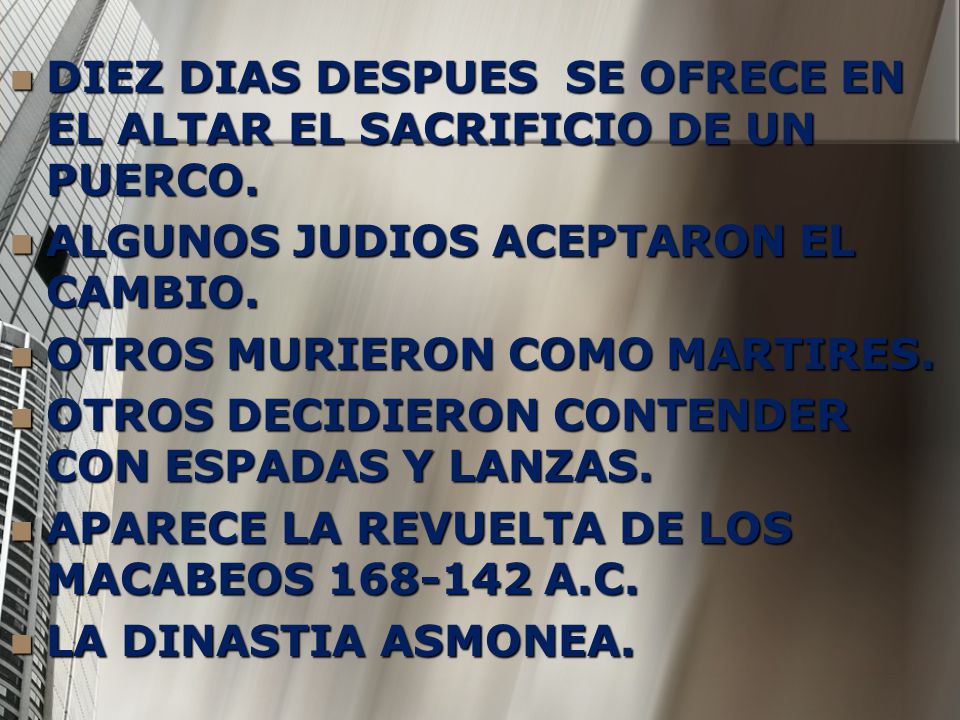 DIEZ DIAS DESPUES SE OFRECE EN EL ALTAR EL SACRIFICIO DE UN PUERCO.