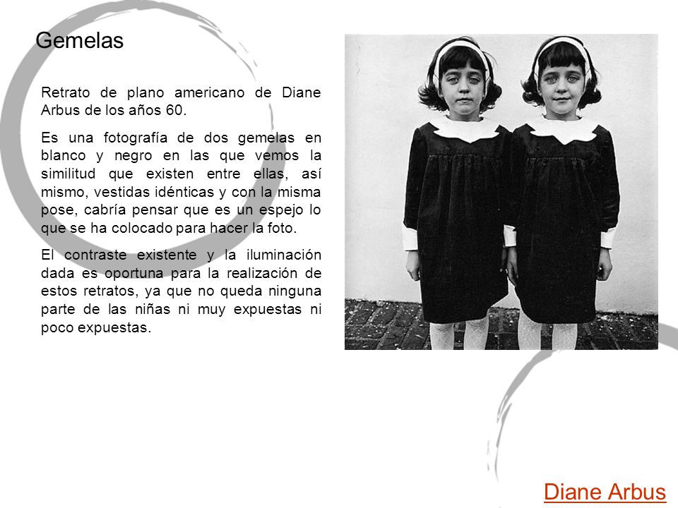 Gemelas Retrato de plano americano de Diane Arbus de los años 60.
