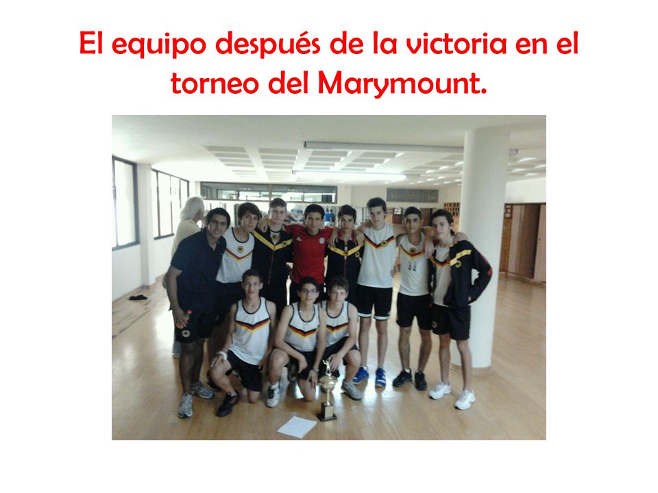 El equipo después de la victoria en el torneo del Marymount.